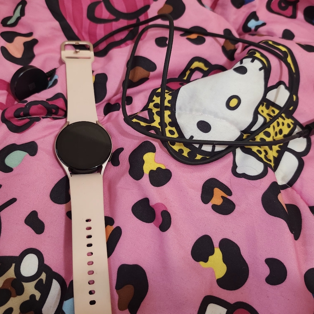Samsung Watch 5 - ROSE - Picture 3 of 3